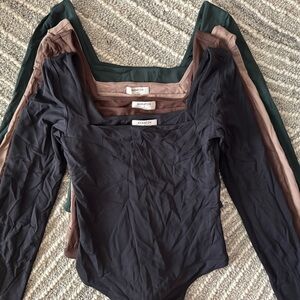 ARITIZA CONTOUR SQUARE NECK LONGSLEEVE BODYSUITS